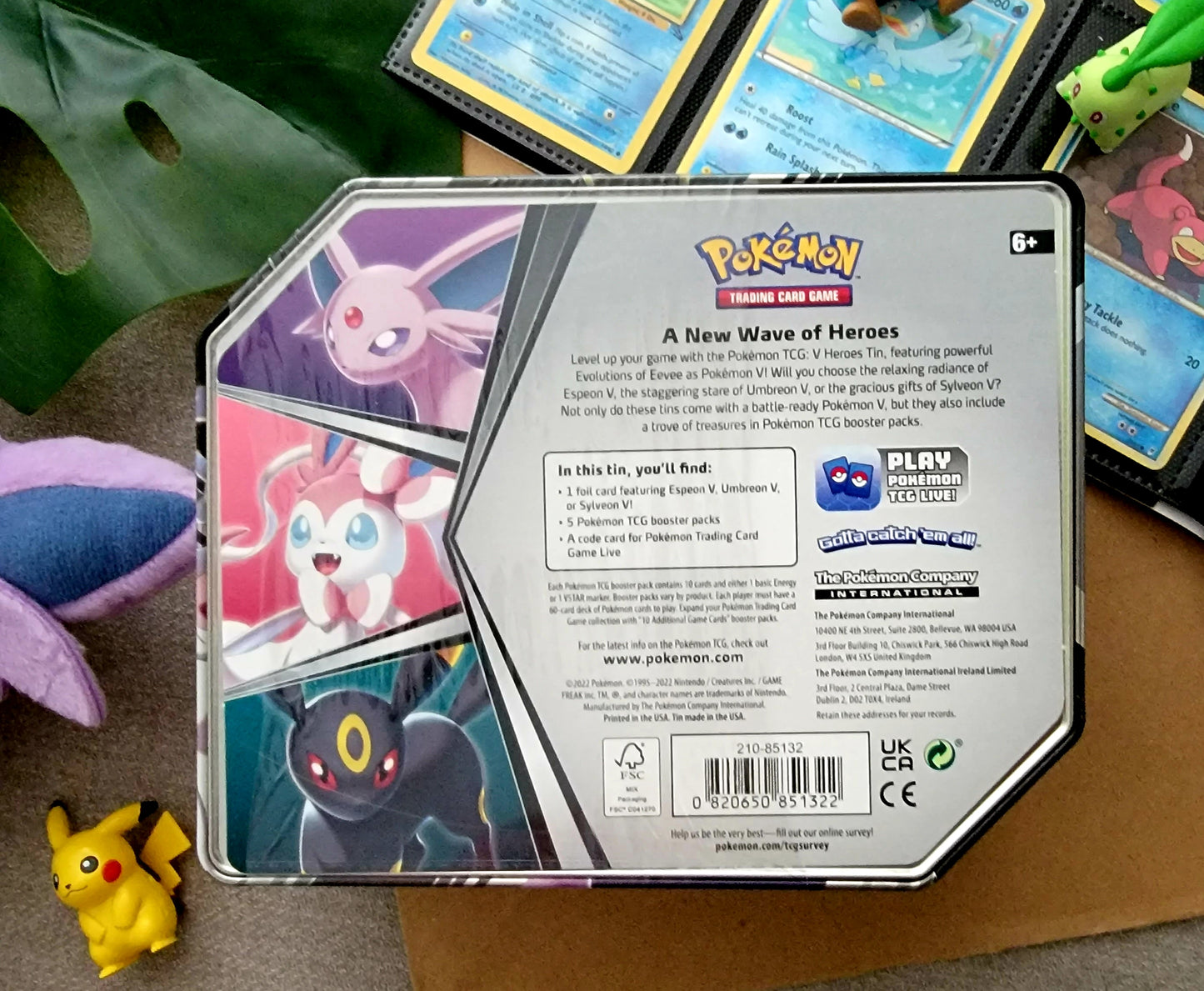 Pokémon TCG: V Heroes Tin (Sylveon V)